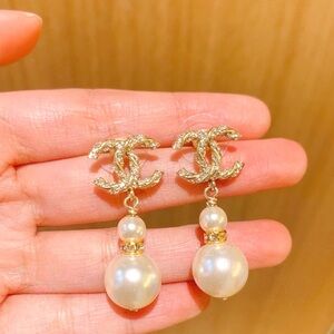 CHANEL Gold and Pearl Dangle Earrings